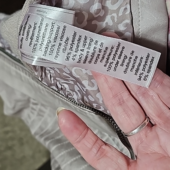 Grey/clay in color maurices jacket size 3. - Picture 5 of 5